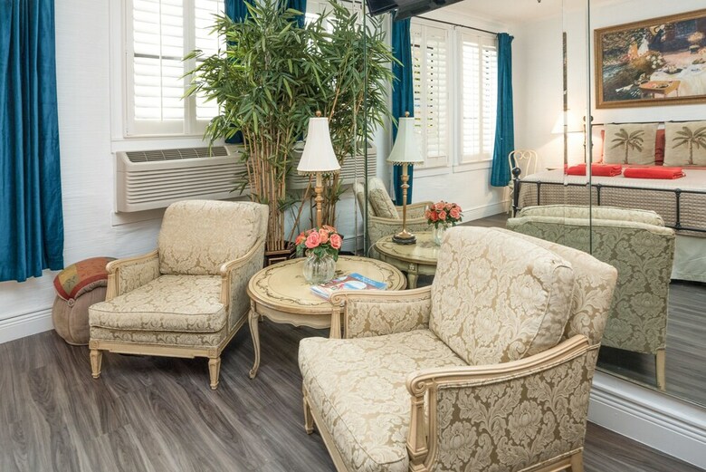 Tropicals Of Palm Beach