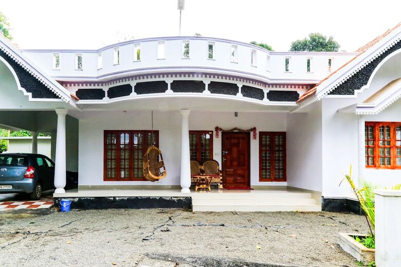 Hotel Oyo 3856 Akansha Resort