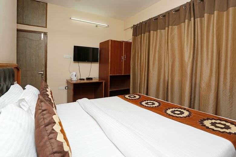Hotel Oyo 8816 Whispering Pines