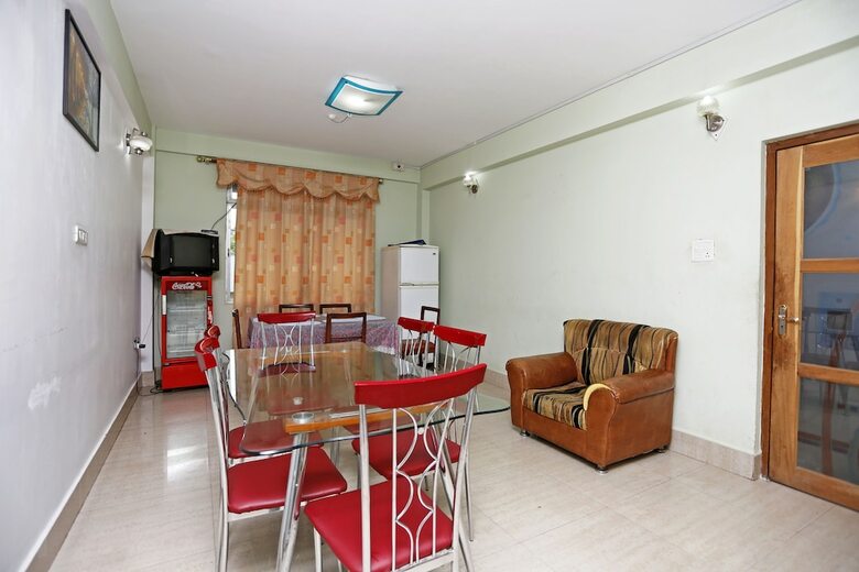 Hotel Oyo 8816 Whispering Pines