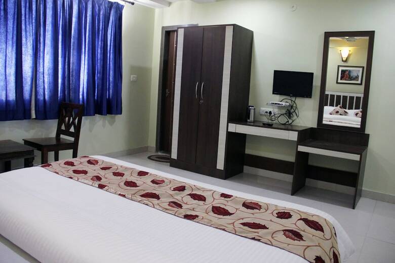 Oyo 6915 Hotel Marwar Regency