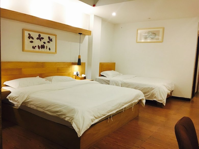 Posada Travelling With Hotel Long Ji Ping An