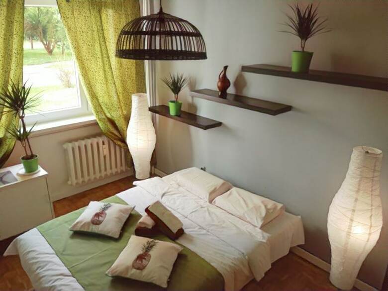 Bed & Breakfast Sweet Emotion