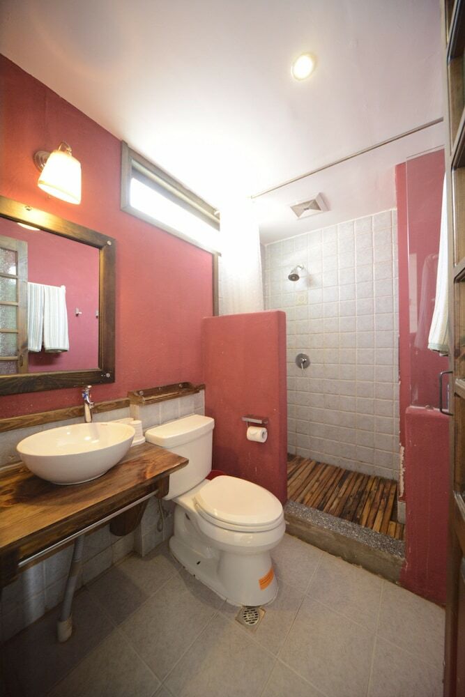 Grandma's Maomaocool Travelling Hotel