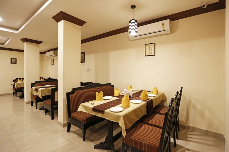 Oyo 6541 Hotel Relax Inn