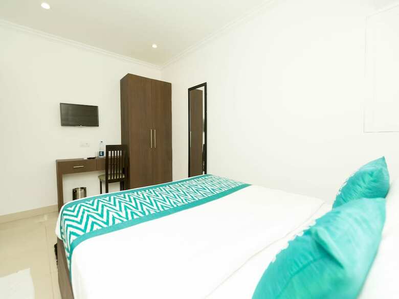 Oyo 9122 Hotel Ivory Grande