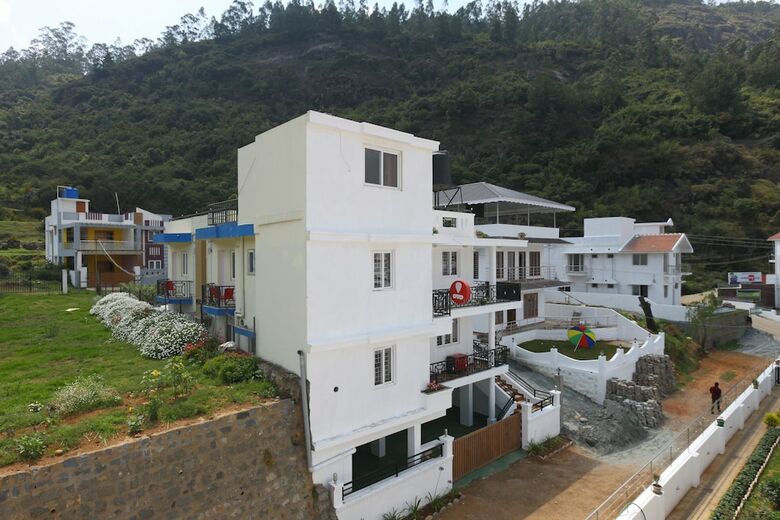 Hotel Oyo 3221 Forest View Cottage