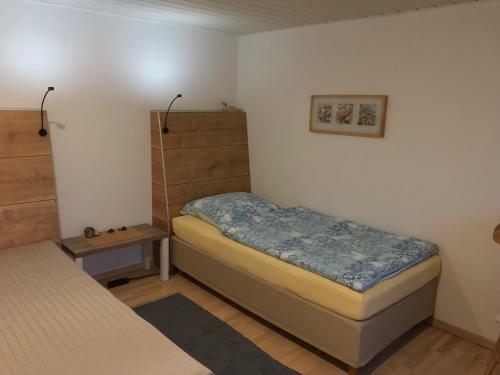 Hostal Pension K�then