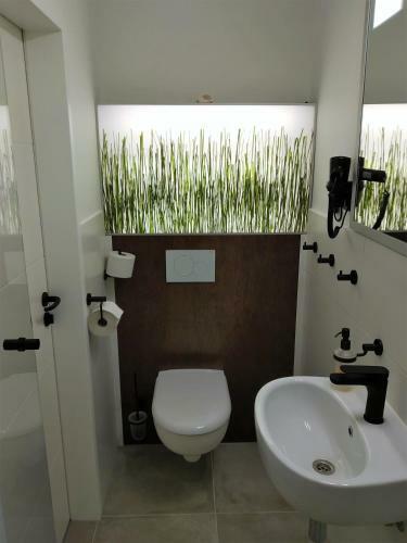 Hostal Pension K�then