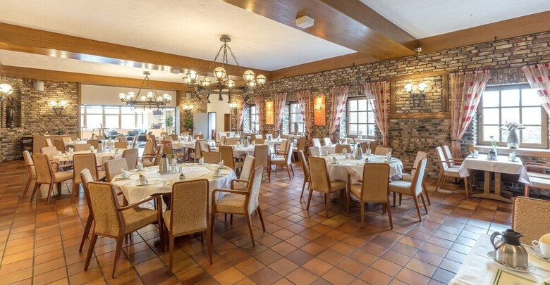 Sport- Und Tagungshotel De Poort