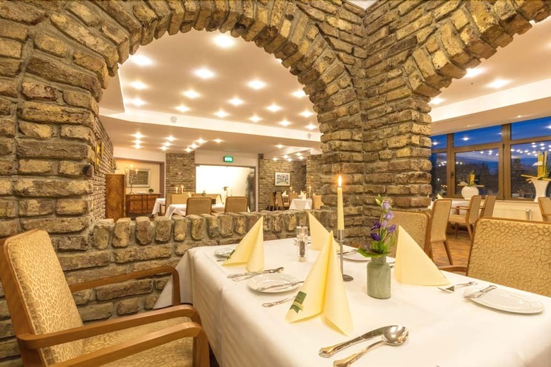 Sport- Und Tagungshotel De Poort