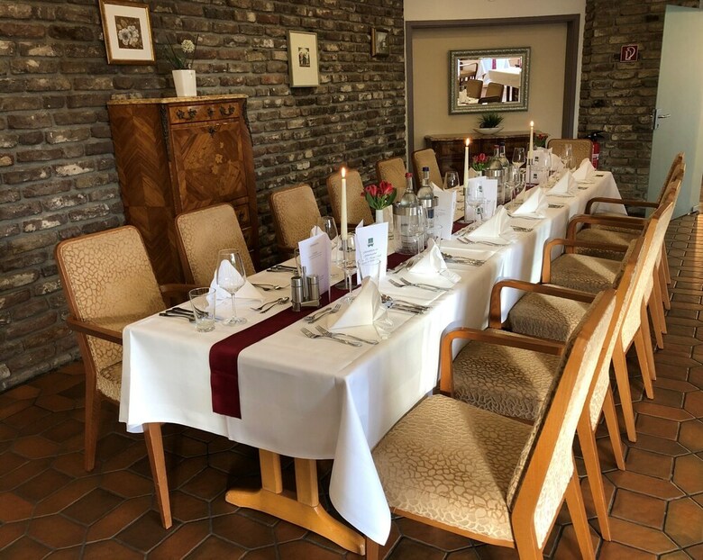 Sport- Und Tagungshotel De Poort