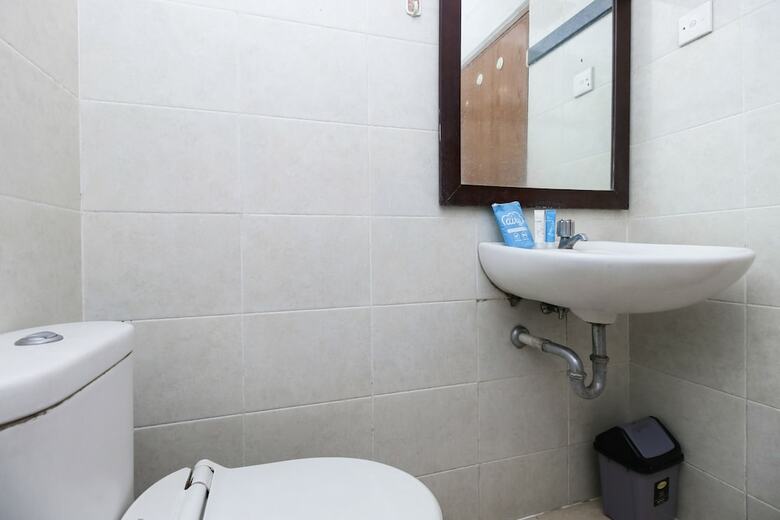 Hotel Airy Kuningan Karet Pedurenan 68 Jakarta