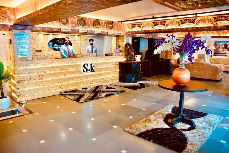 Hotel S. K Crown Park Naraina