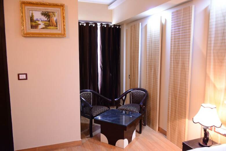 Hotel S. K Crown Park Naraina