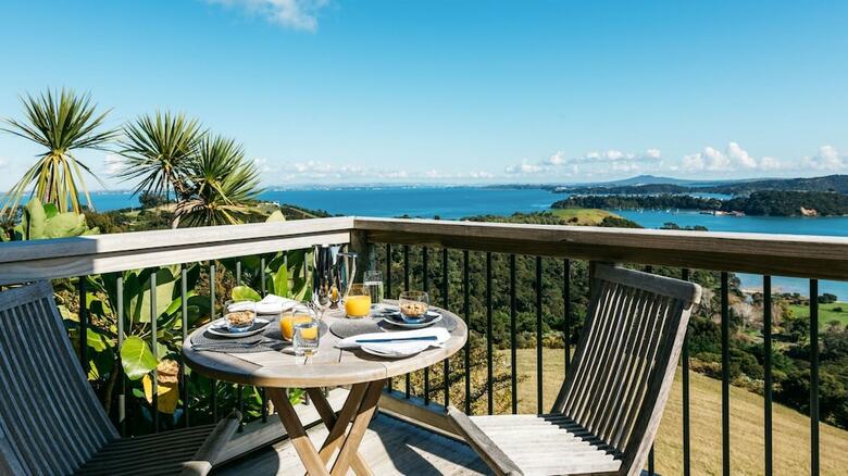 Bed & Breakfast Te Whau Lodge