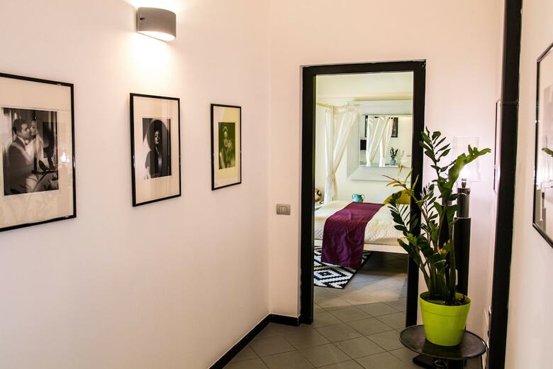 Hotel Snob Luxury Suite