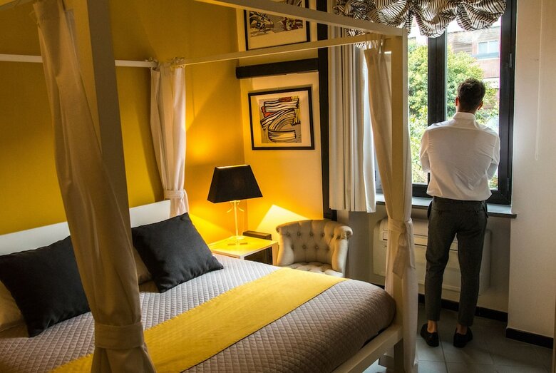 Hotel Snob Luxury Suite