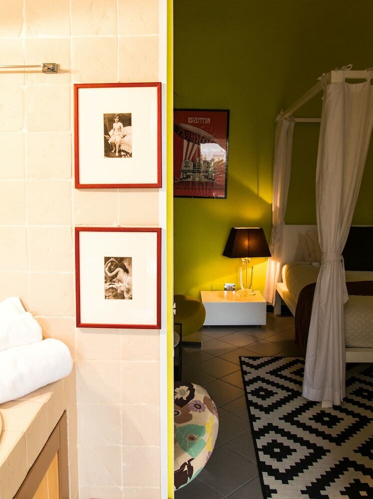 Hotel Snob Luxury Suite