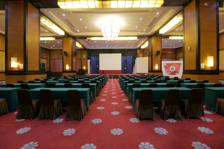 Hotel Airy Premier Sei Pangeran Jendral Sudirman 153 Palembang