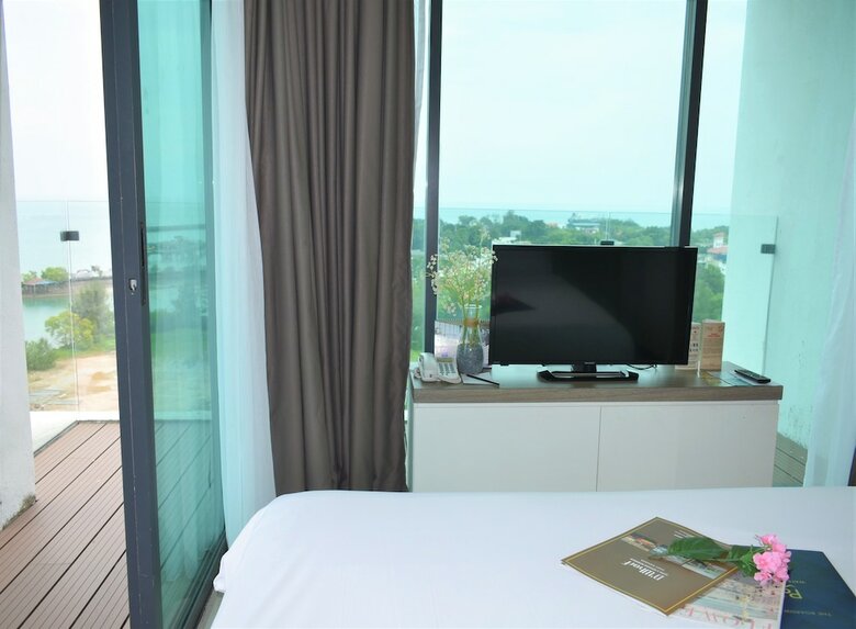 D'wharf Hotel & Serviced Residence