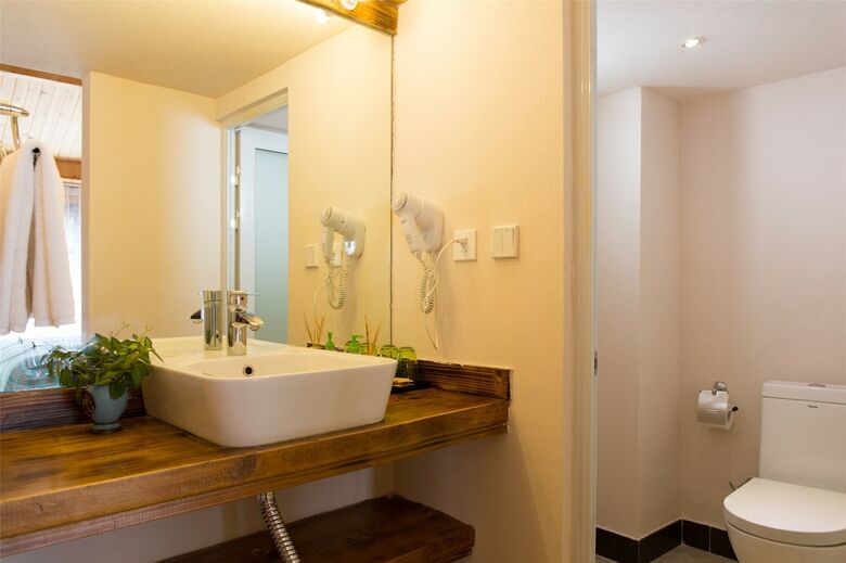 Posada C'est La Vie Boutique Inn