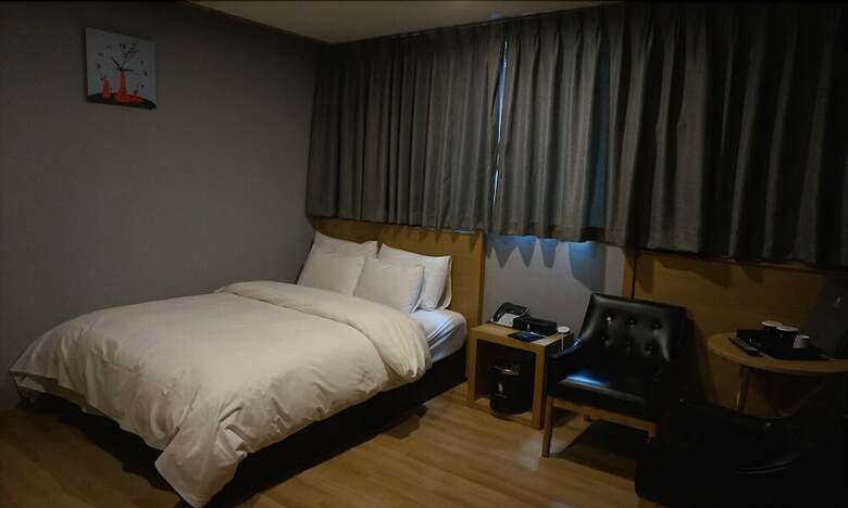 Hotel Golden Hill