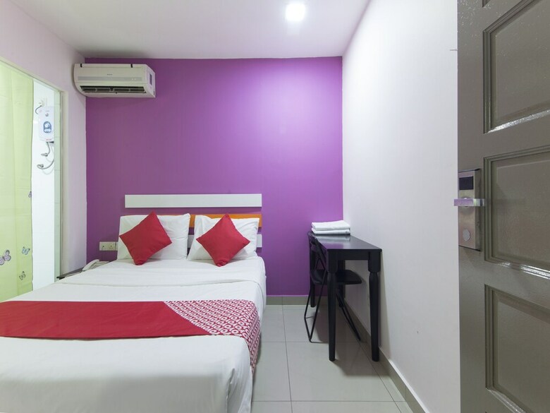 Motel Oyo 950 Orange Hotel