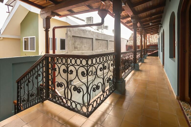 Hotel Mirna