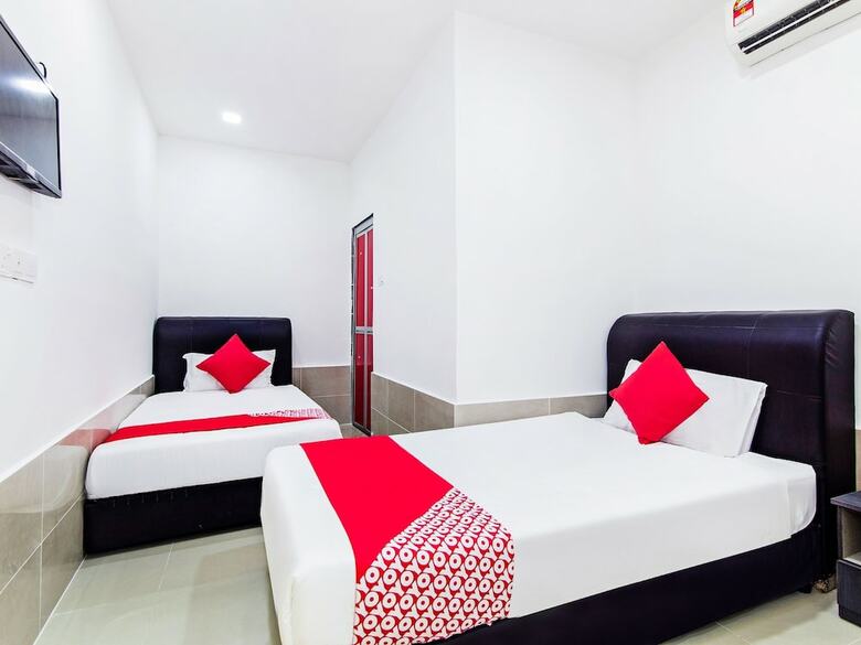 Oyo 414  Adiff Palace Hotel