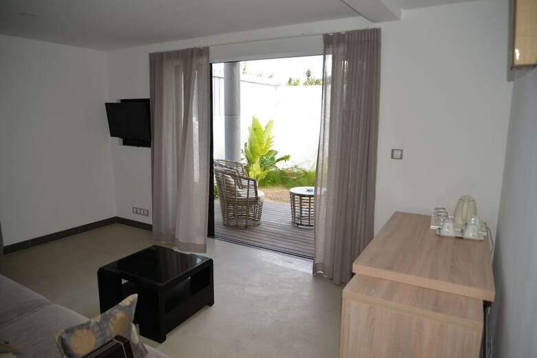 Hotel Toparadis Guest House
