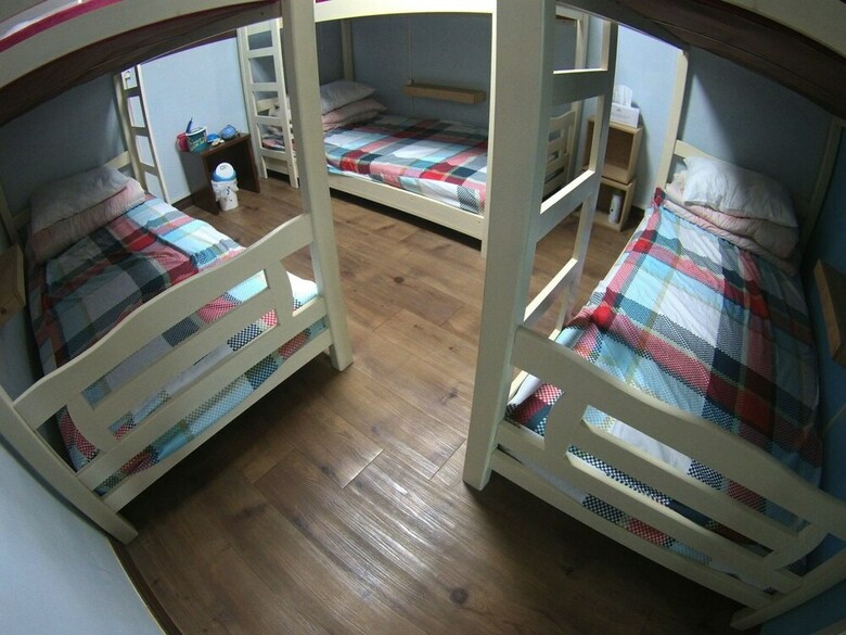Hostal Dalgagye Guest House - Hostel