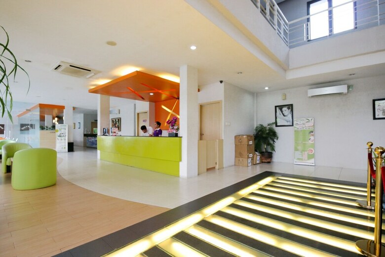 Hotel Airy Wonorejo Ruko Lancang Kuning Nangka Pekanbaru