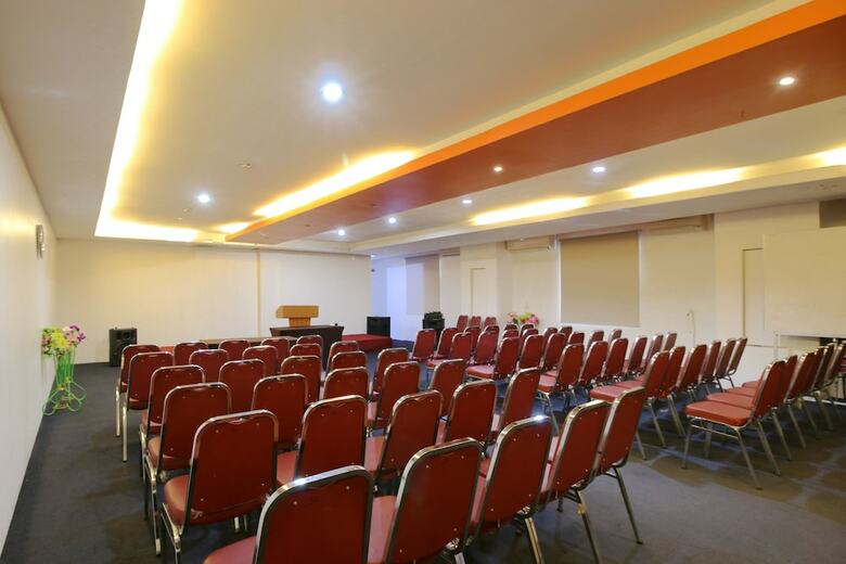 Hotel Airy Wonorejo Ruko Lancang Kuning Nangka Pekanbaru