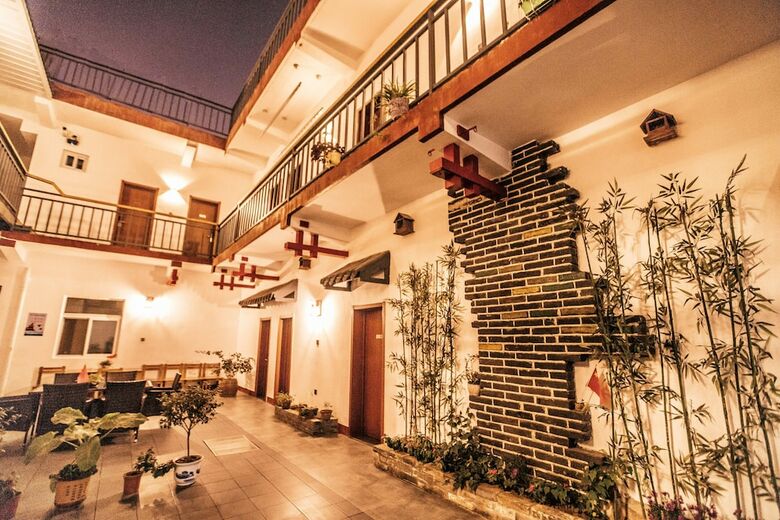 Posada Qufu International Youth Hotel