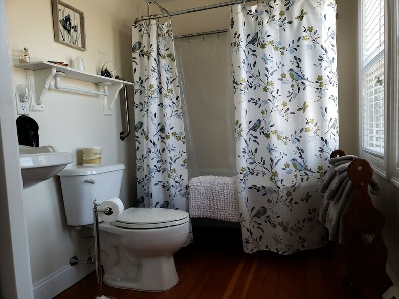 The Elmere House Bed & Breakfast