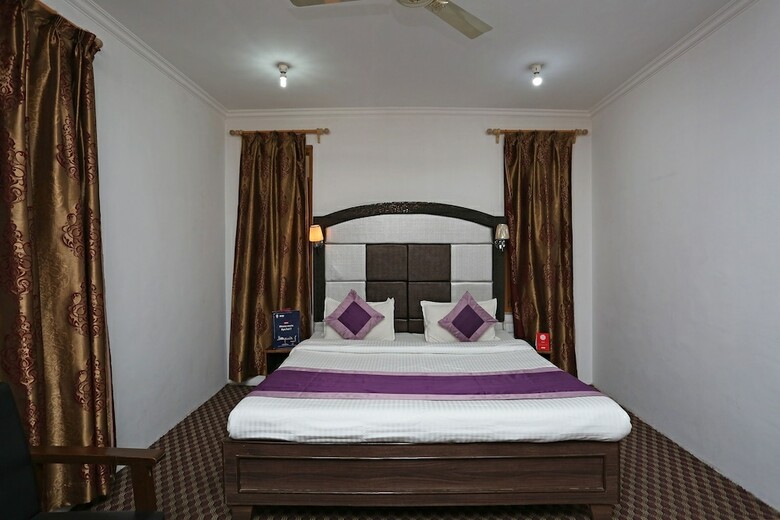 Oyo 4487 Hotel Al Azra