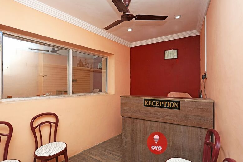 Oyo 4487 Hotel Al Azra