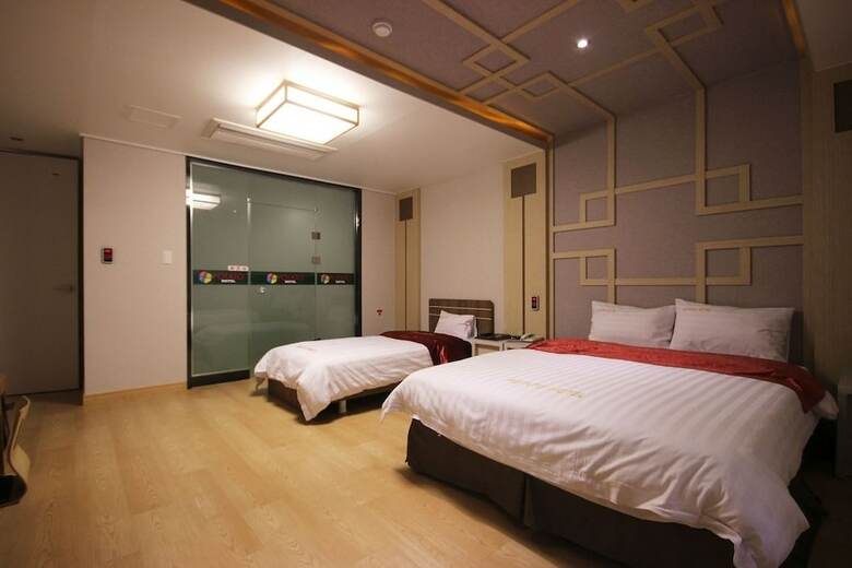 Hotel Potato Motel