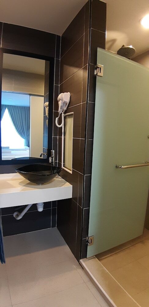 Miico Hotel @ Mount Austin