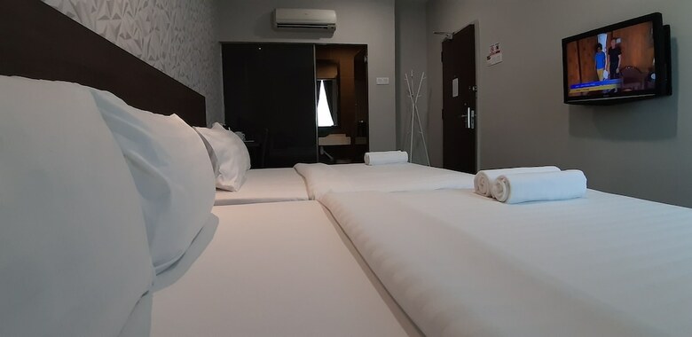 Miico Hotel @ Mount Austin