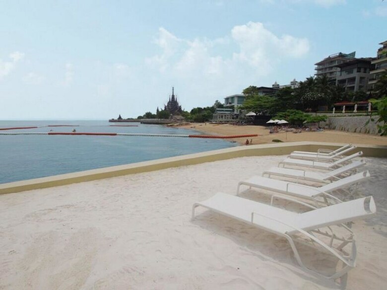 Baan Plai Haad By Pong