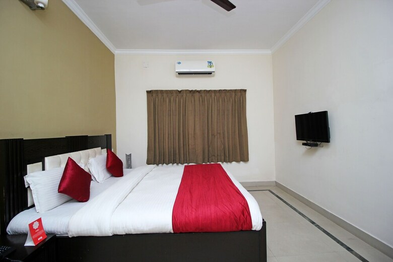 Hotel Oyo 7337 Sai Leela