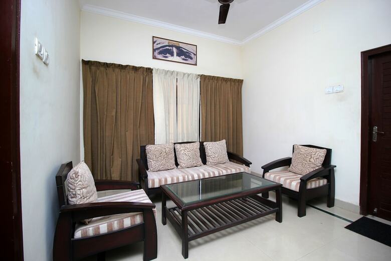 Hotel Oyo 7337 Sai Leela