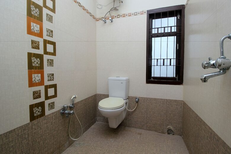 Hotel Oyo 7337 Sai Leela
