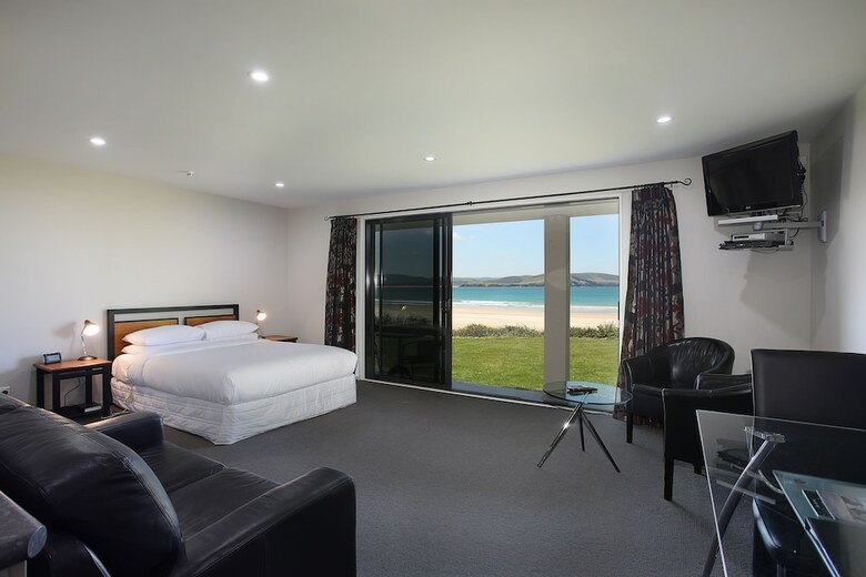 Hotel Curio Bay Salt House Motel