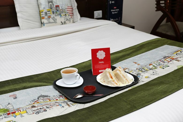 Oyo 7251 Hotel Palazzo