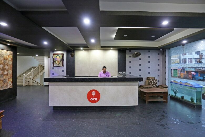 Hotel Oyo 5791 Mahabir Sheraton