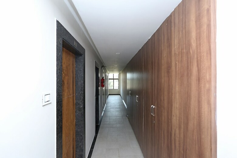 Hotel Oyo 5791 Mahabir Sheraton