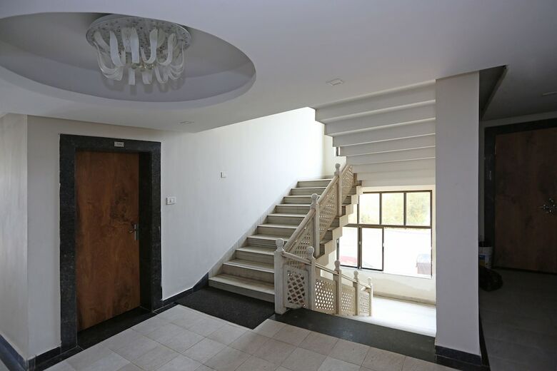 Hotel Oyo 5791 Mahabir Sheraton
